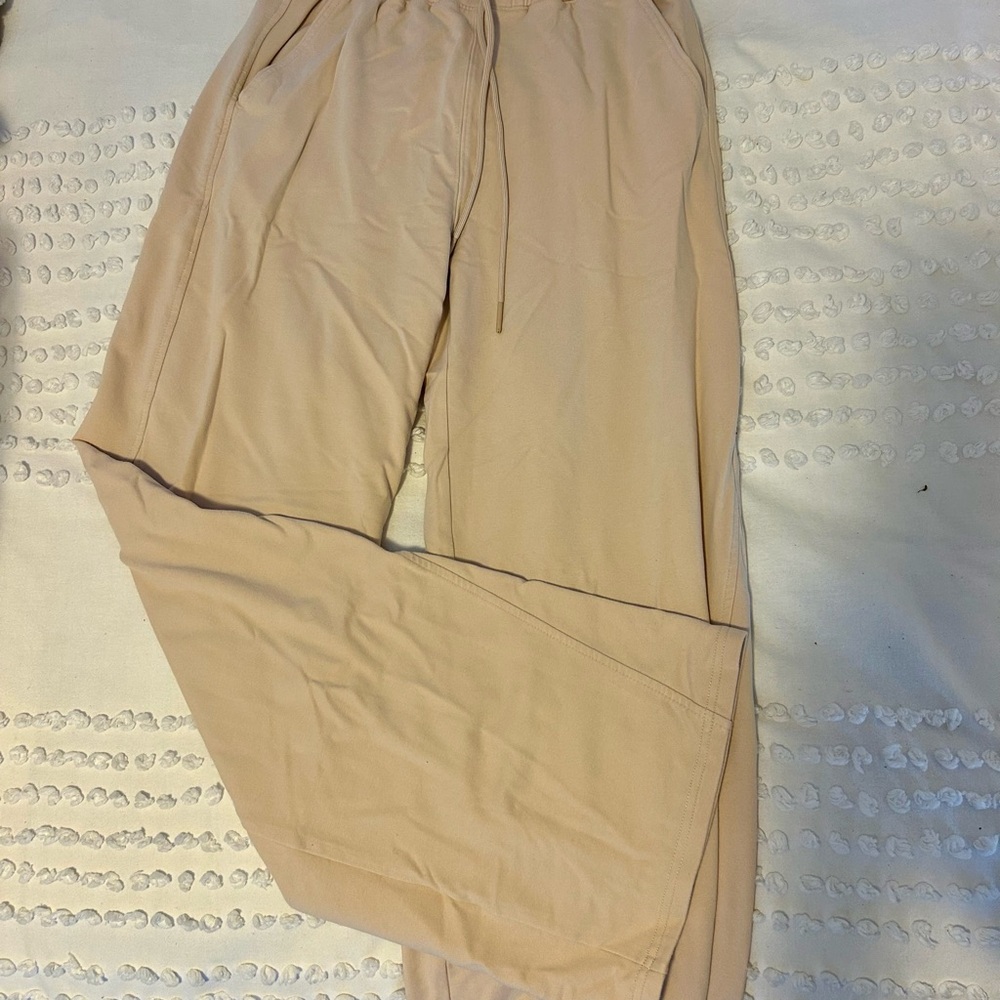 Abercrombie & Fitch Tan Sweat Pants